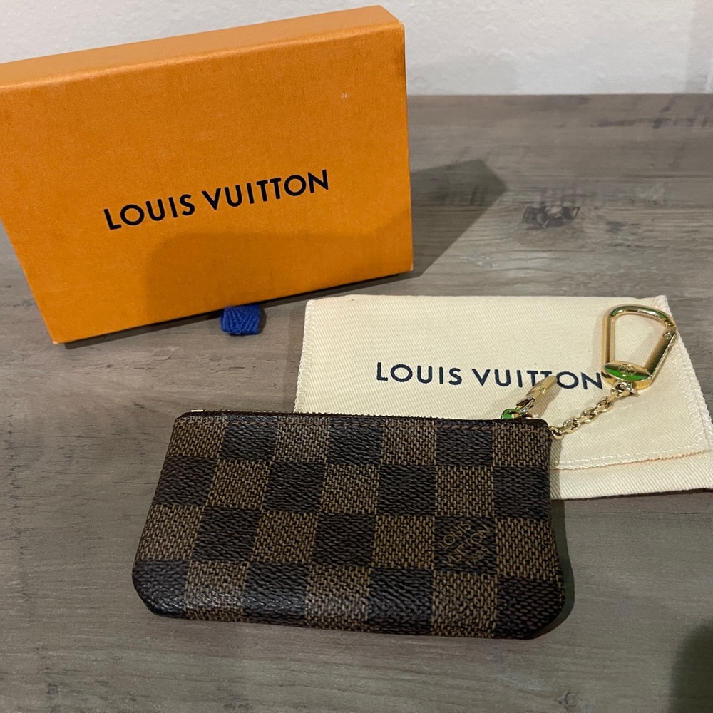 Louis Vuitton Damier key pouch